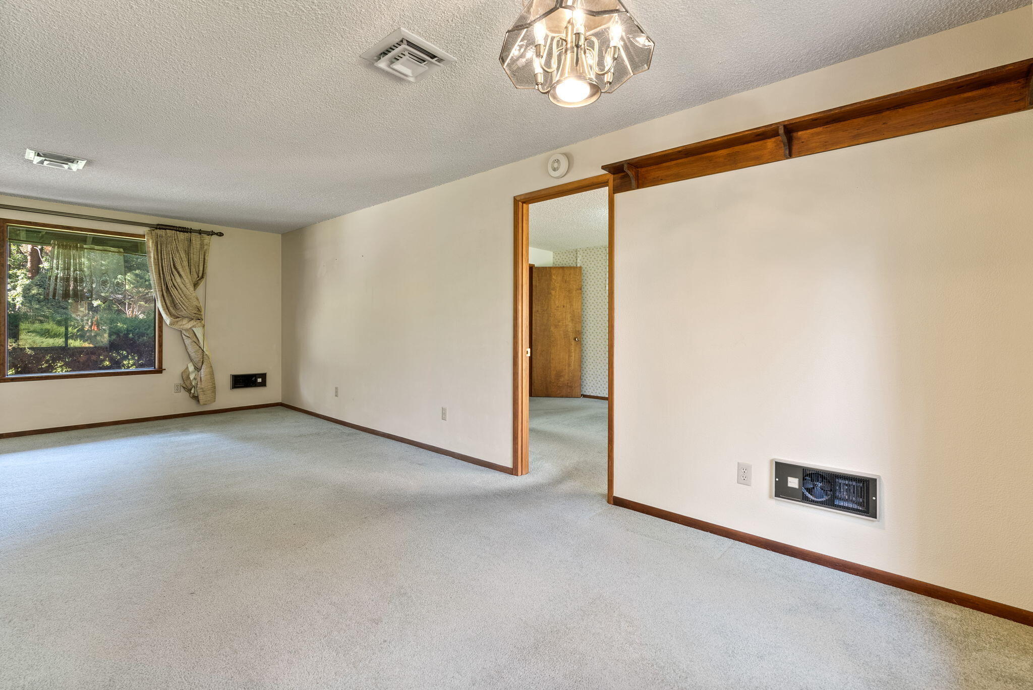 20388 Tailblock Road Bend, OR 97702 - Photo 12 of 56 37-web-or-mls-Riley Visuals-37