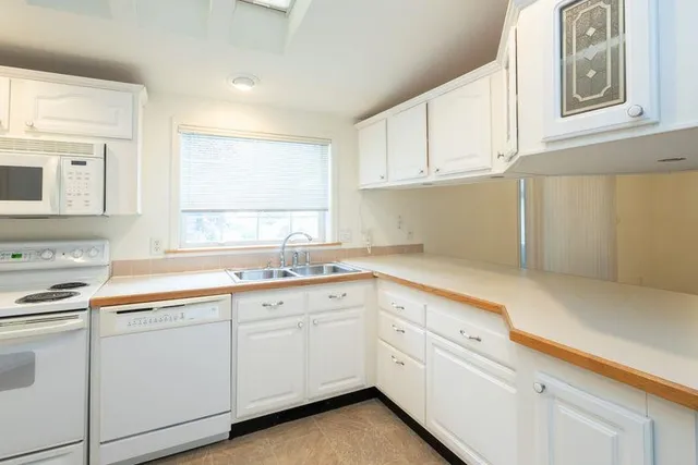 $319,900 | 51 Constitution Way, Dover, NH 03820