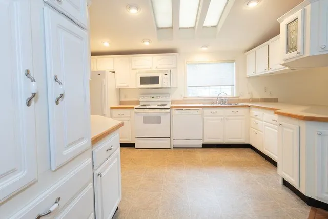 $319,900 | 51 Constitution Way, Dover, NH 03820