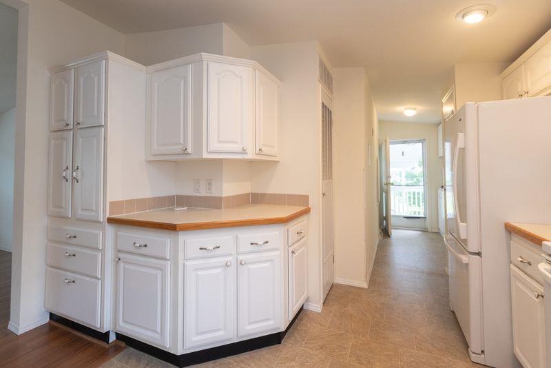 51 Constitution Way Dover, NH 03820 - Photo 6 of 38