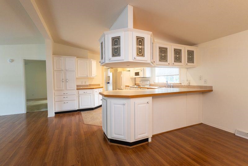 51 Constitution Way Dover, NH 03820 - Photo 7 of 38