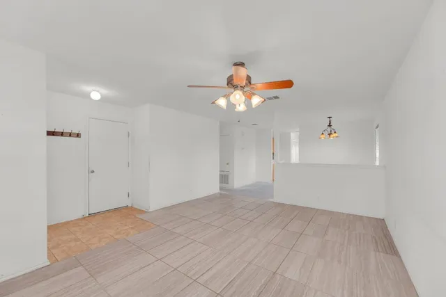 $185,000 | 500 Mitchell Drive, Hutto, TX 78634