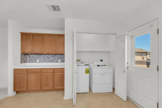 $185,000 | 500 Mitchell Drive, Hutto, TX 78634