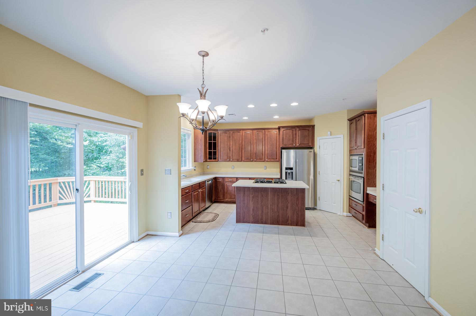 9916 Farm Pond Road Laurel, MD 20708 - Photo 15 of 45