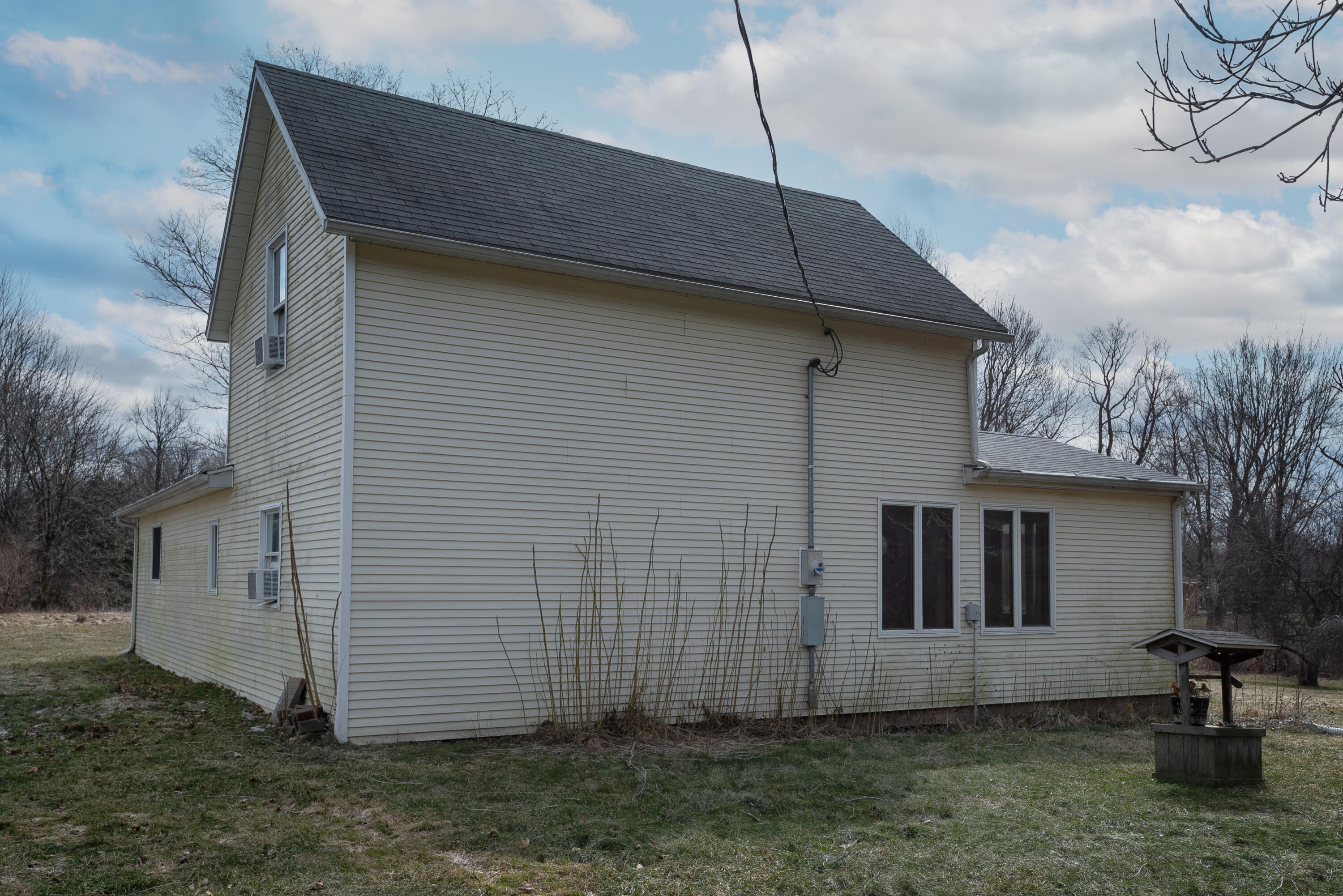 3253 Merry Road Eau Claire, MI 49111 - Photo 4 of 25 HouseShoot-30