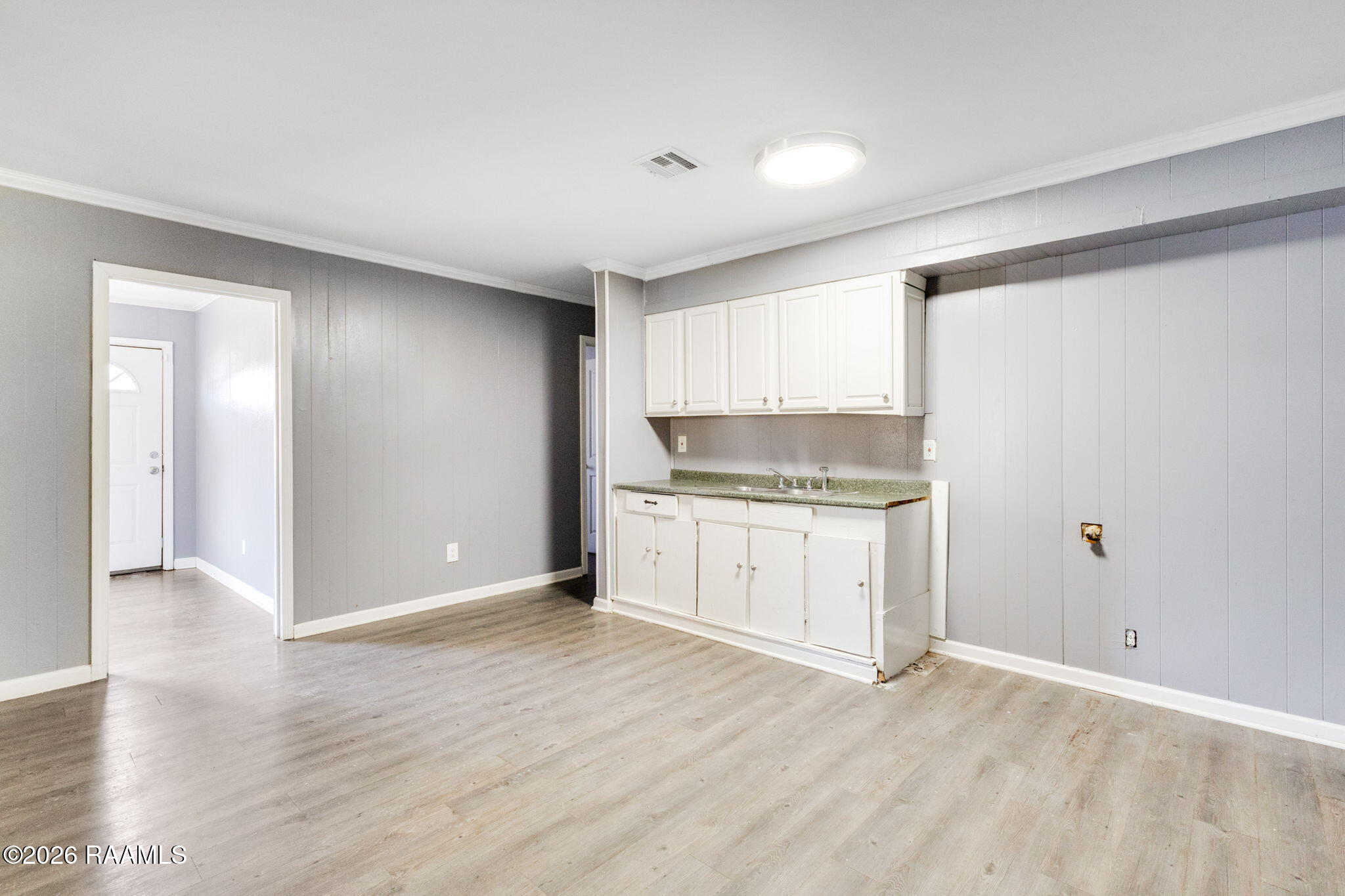 219 Hammond Road Lafayette, LA 70501 - Photo 4 of 11 219 Hammond Kitchen
