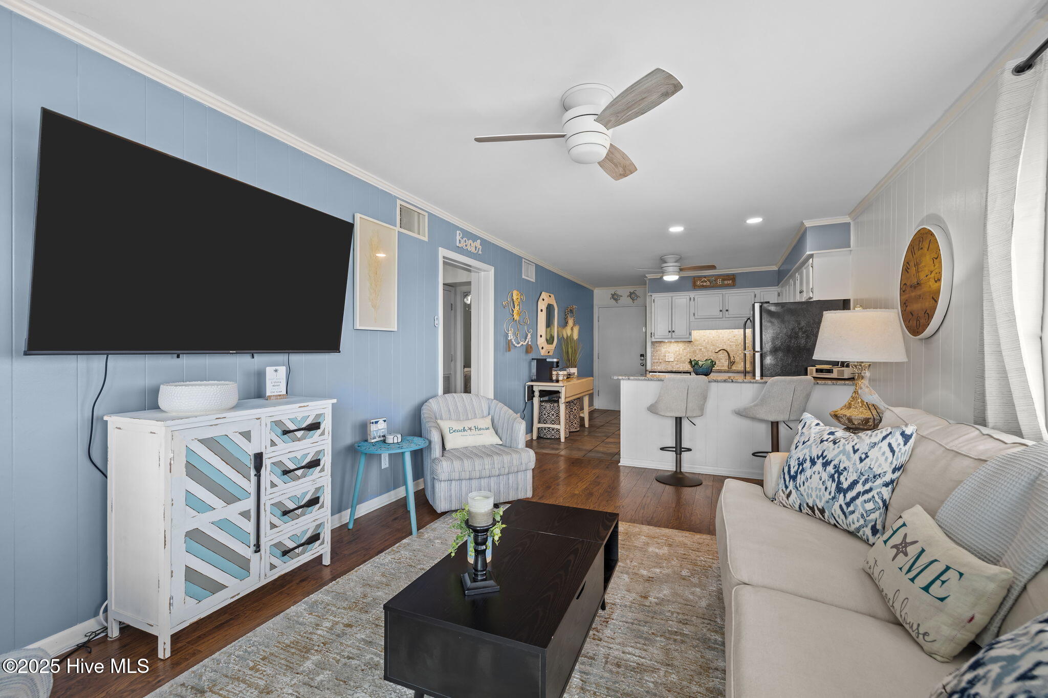 301 Commerce Way, Unit 101 Atlantic Beach, NC 28512 - Photo 4 of 41 7-web-or-mls-1S3A7436