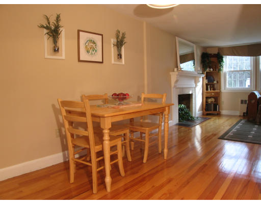 33 Sunrise Road Westwood, MA 02090 - Photo 3 of 8 Gallery Image 3