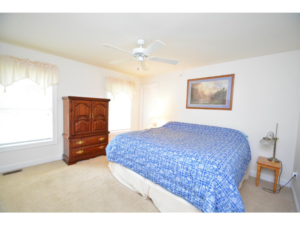 2 Risloves Way, Unit 1 Fremont, NH 03044 - Photo 3 of 36