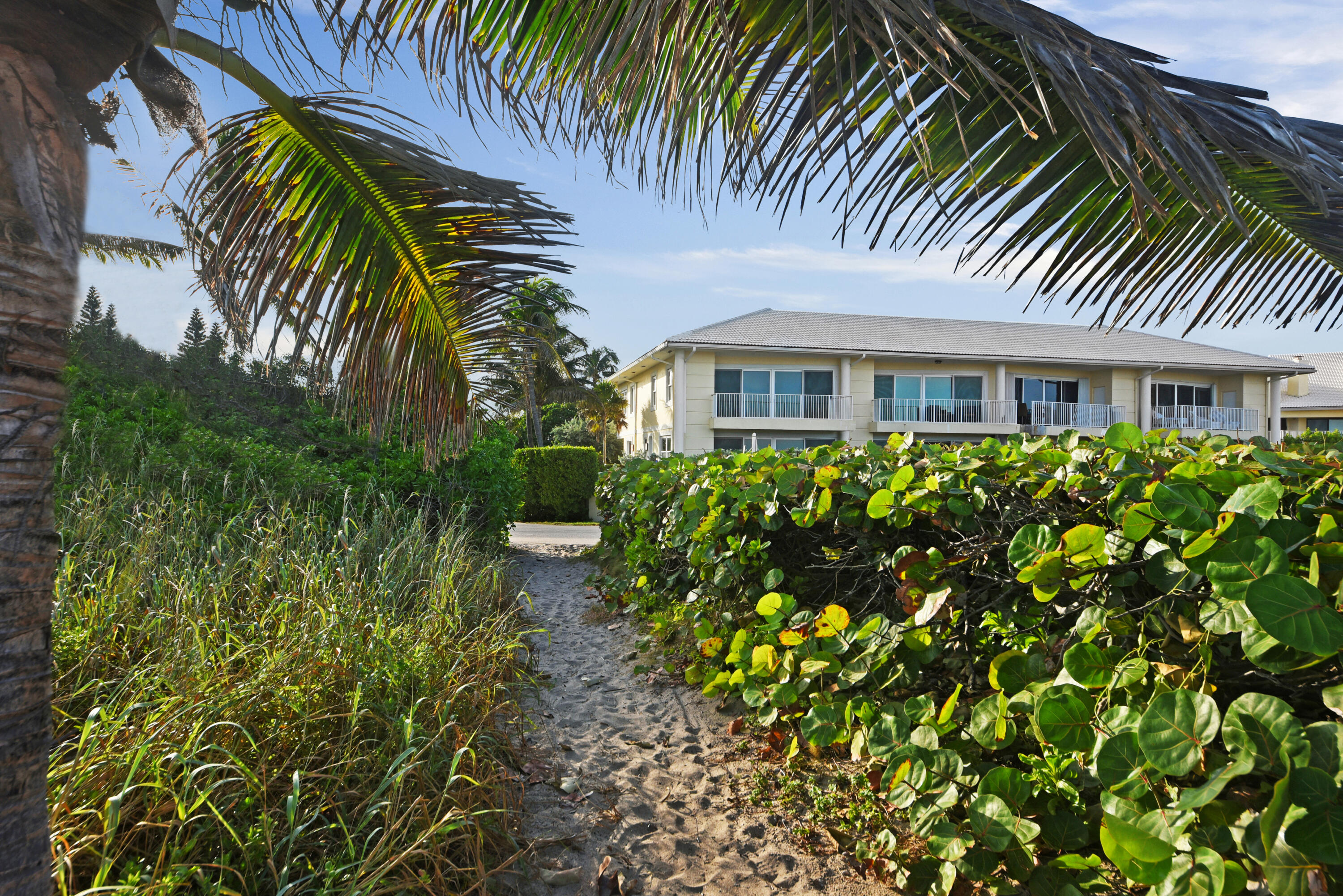 5111 North Ocean Boulevard, Unit C Ocean Ridge, FL 33435 - Photo 3 of 30 17