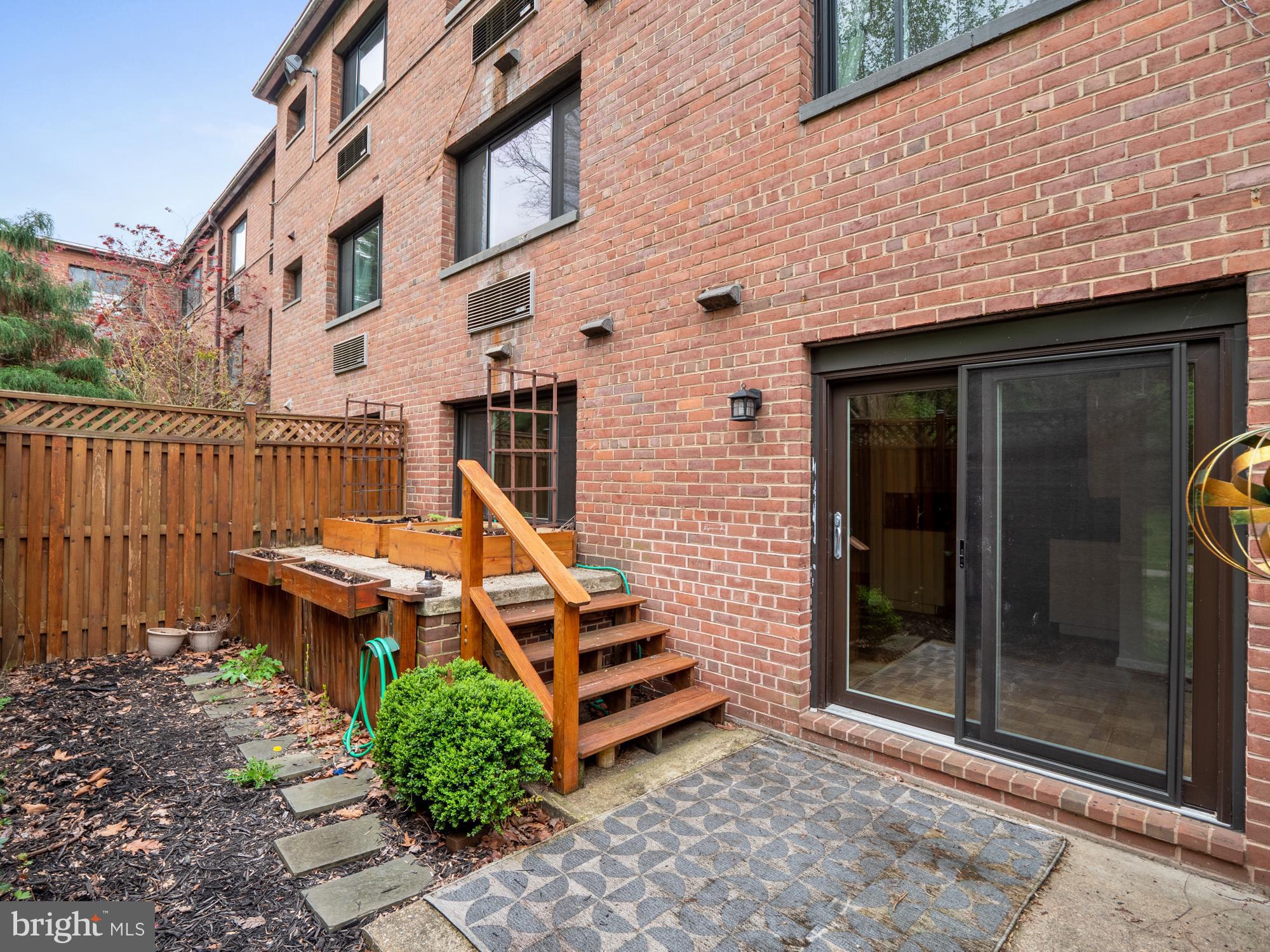 4114 Davis Place Northwest, Unit 111 Washington, DC 20007 - Photo 15 of 31