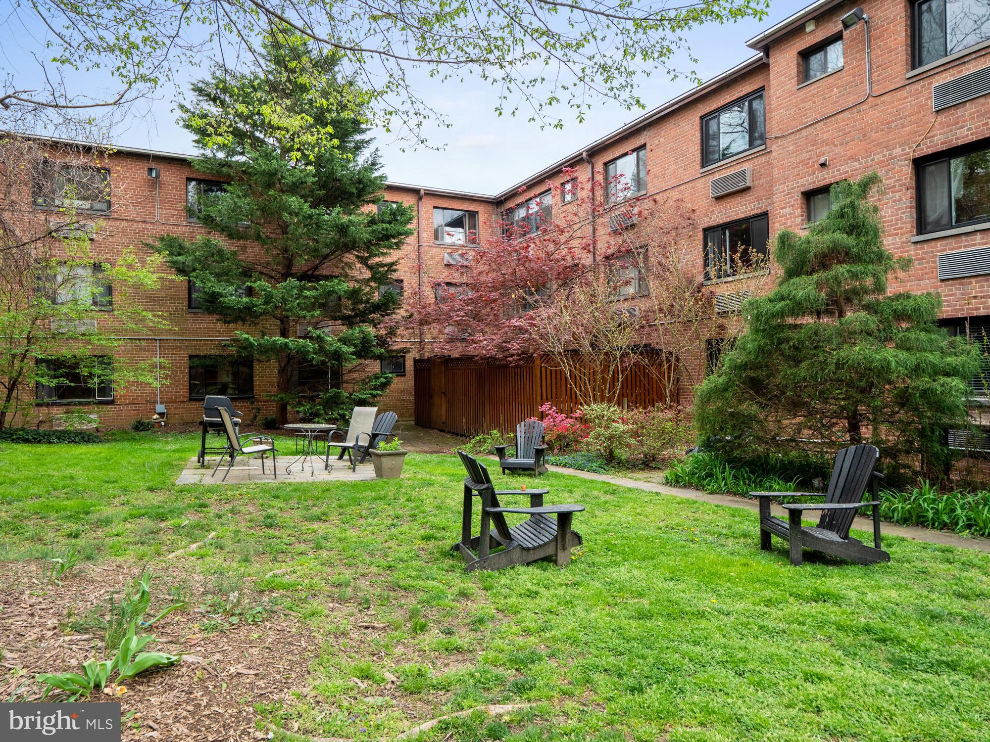 4114 Davis Place Northwest, Unit 111 Washington, DC 20007 - Photo 17 of 31