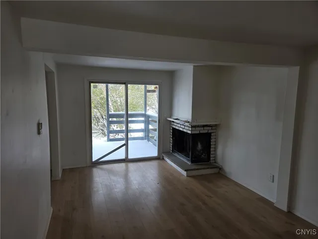 $180,000 | 5490 Trastevere Road, Unit 2, Clay, NY 13041