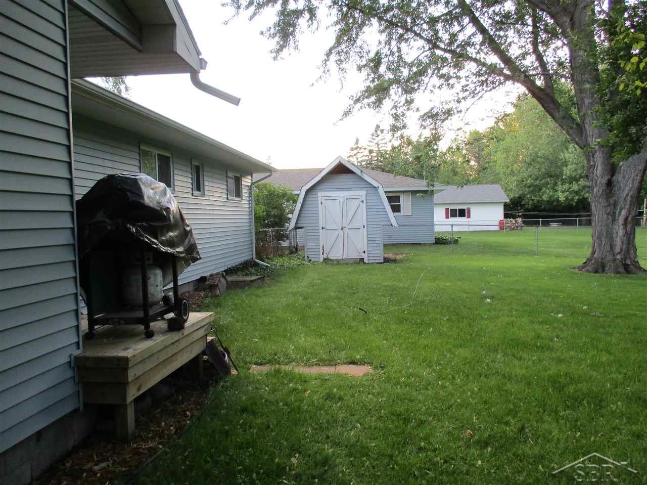 7140 Trinklein Road Saginaw, MI 48609 - Photo 15 of 18 31272283-14.JPG