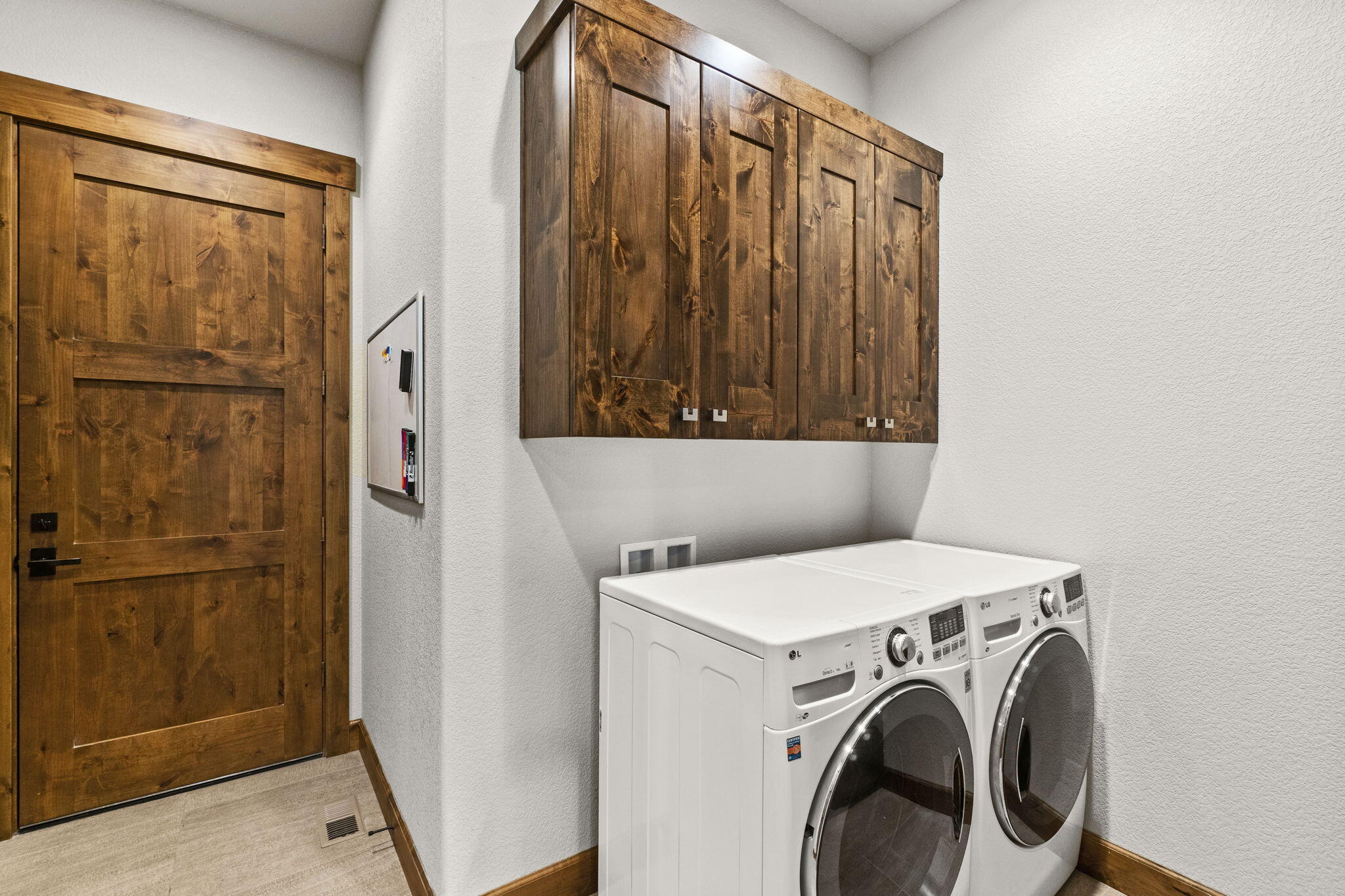 60447 Snap Shot Loop Bend, OR 97702 - Photo 17 of 25 16