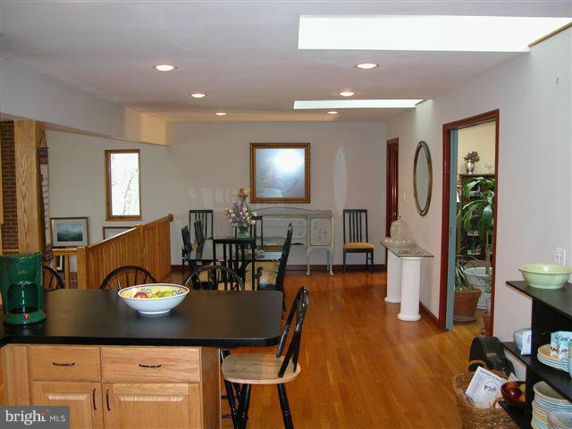 6411 Chapel View Road Clifton, VA 20124 - Photo 14 of 28 Dining Room