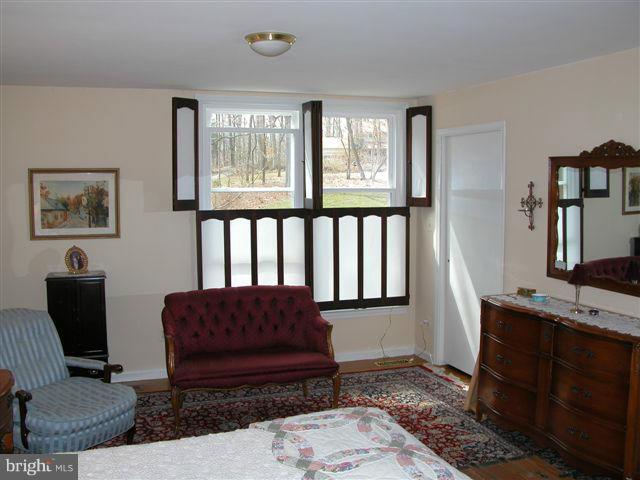 6411 Chapel View Road Clifton, VA 20124 - Photo 28 of 28 Bedroom (Master)