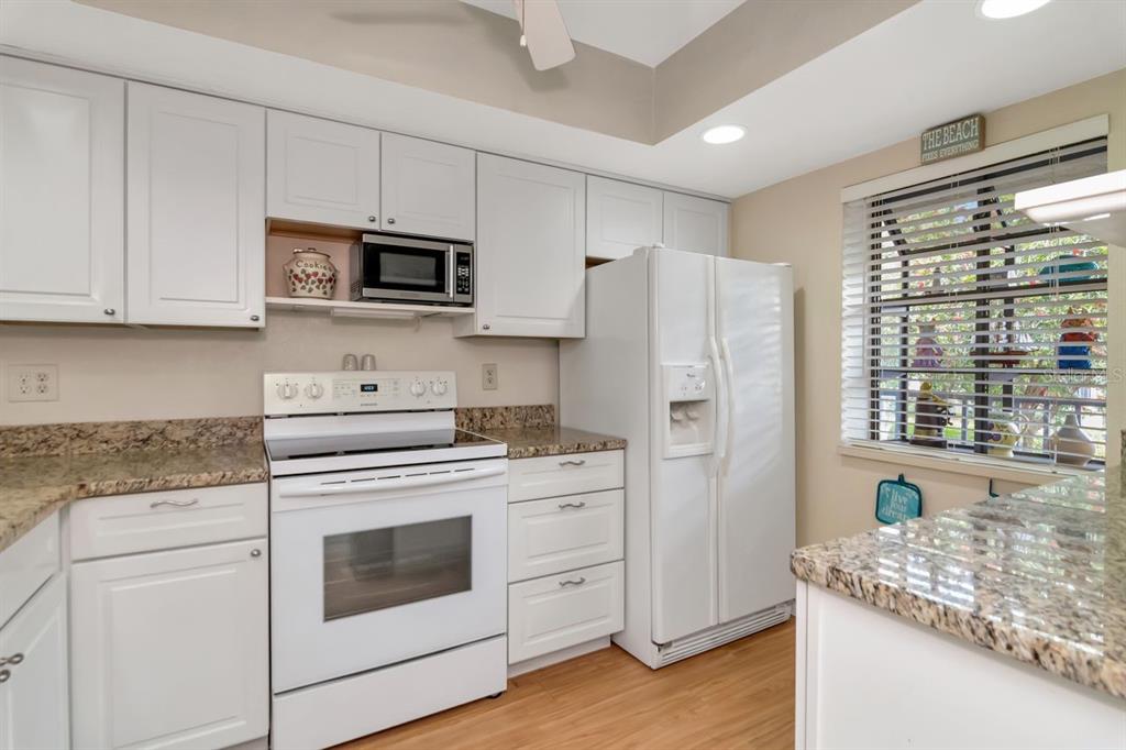 11511 113th Street, Unit 13F Largo, FL 33778 - Photo 15 of 40