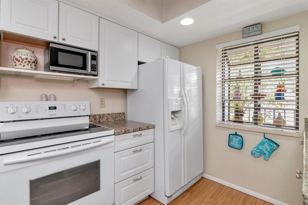 11511 113th Street, Unit 13F Largo, FL 33778 - Photo 17 of 40