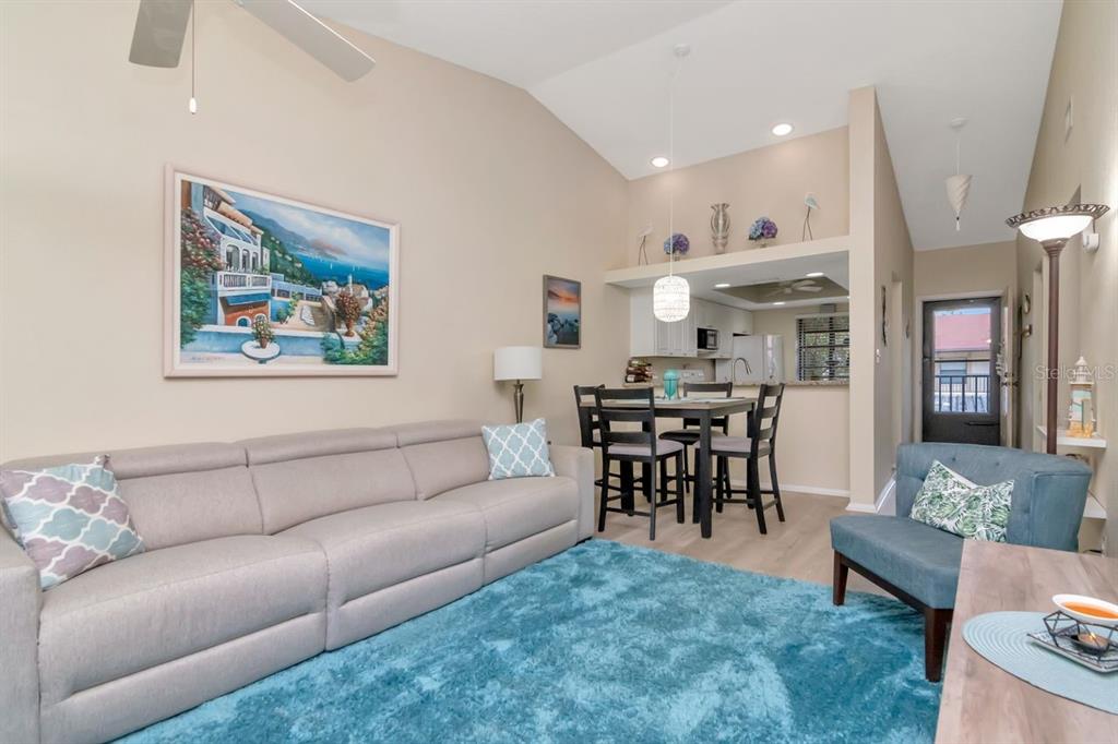 11511 113th Street, Unit 13F Largo, FL 33778 - Photo 21 of 40