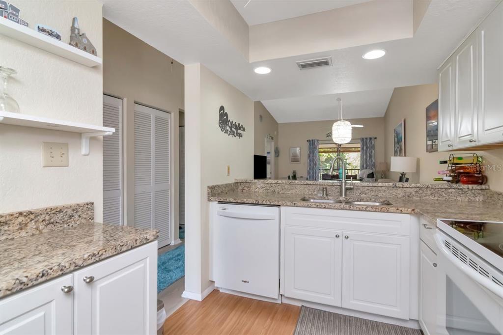 11511 113th Street, Unit 13F Largo, FL 33778 - Photo 7 of 40