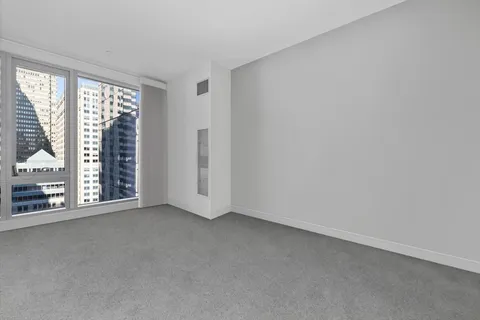 $1,320,000 | 500 Atlantic Avenue, Unit 14E, Boston, MA 02210