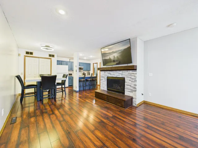 $240,000 | 1853 Riverwood Drive, Unit 4, Burnsville, MN 55337