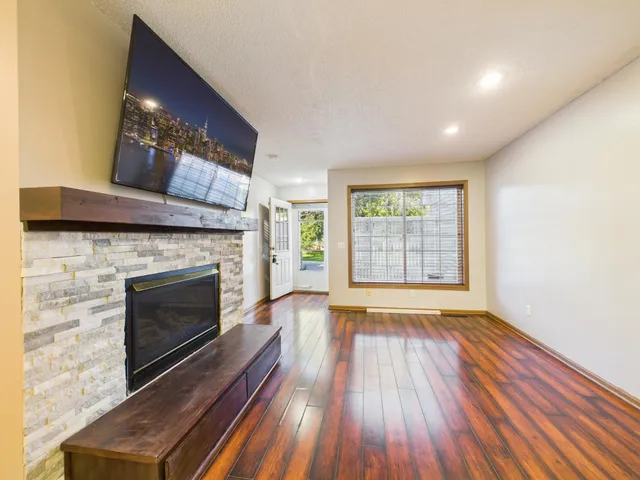 $240,000 | 1853 Riverwood Drive, Unit 4, Burnsville, MN 55337