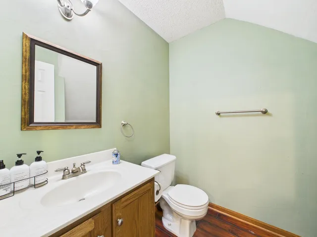 $240,000 | 1853 Riverwood Drive, Unit 4, Burnsville, MN 55337