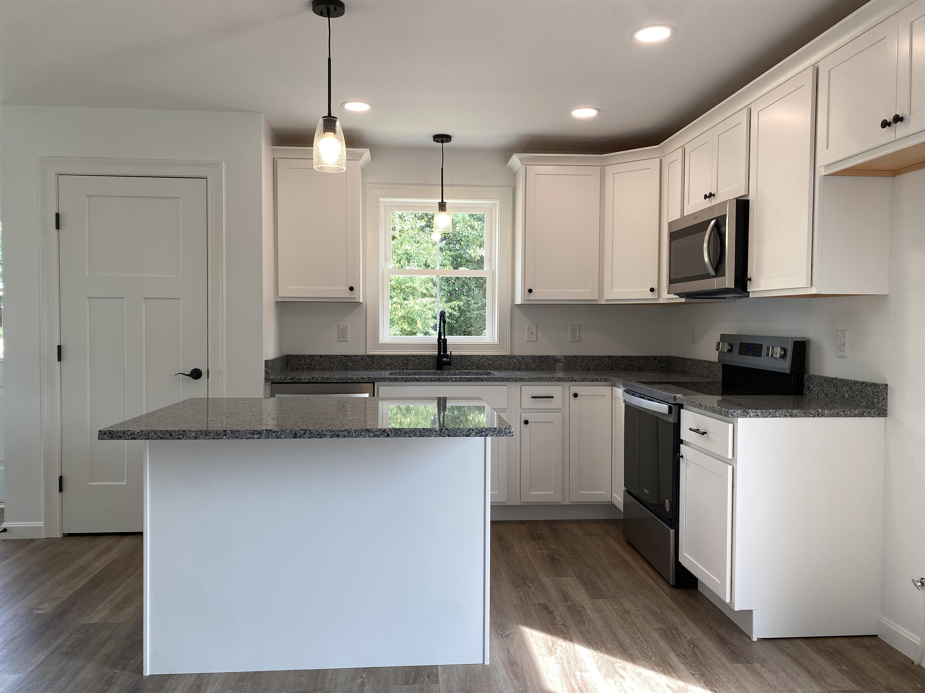 283 Greenville Road New Ipswich, NH 03071 - Photo 5 of 12