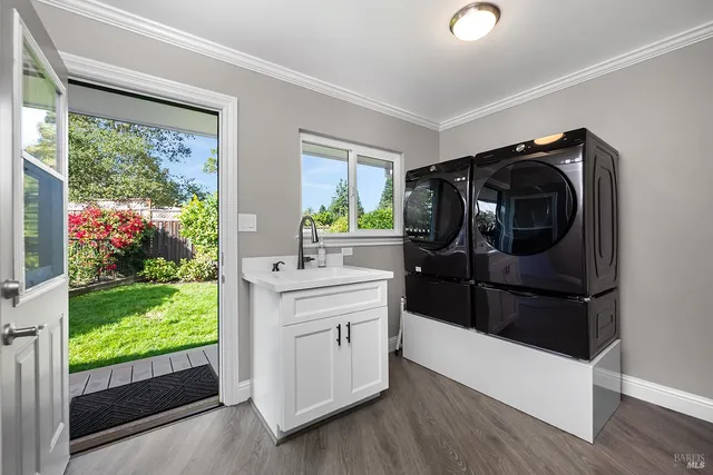 $2,495,000 | 789 Pleasant Hill Road, Sebastopol, CA 95472