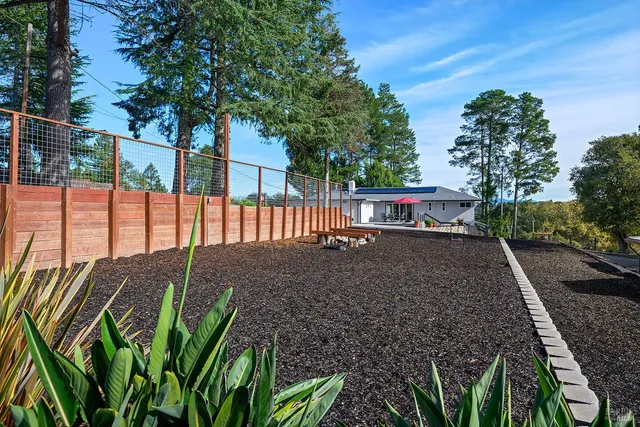 $2,495,000 | 789 Pleasant Hill Road, Sebastopol, CA 95472