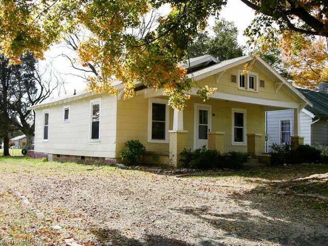 102 Sunview Avenue High Point, NC 27265 - Photo 1 of 3 Exterior Front.