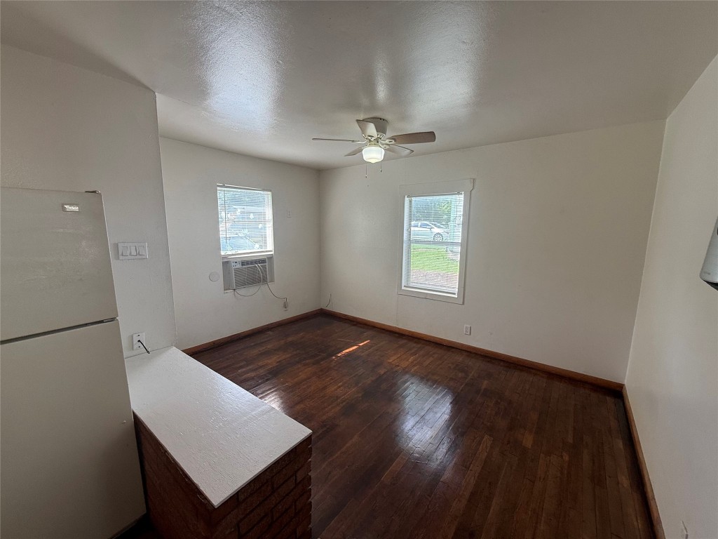 501 Houston Street Killeen, TX 76541 - Photo 10 of 11 a view of a room that has a window