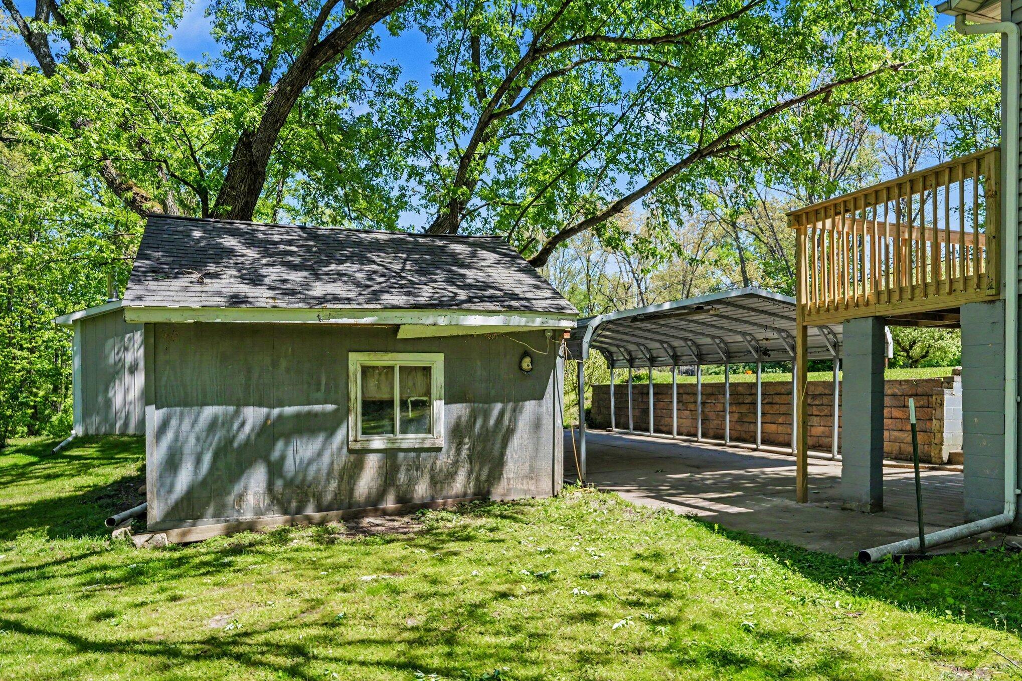 310 South Philip Road Niles, MI 49120 - Photo 27 of 32 Exterior of Shed