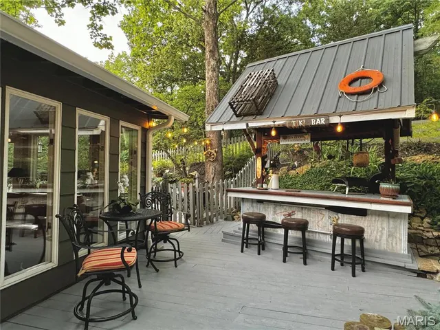 $479,000 | 12103 Pike 9162, Louisiana, MO 63353