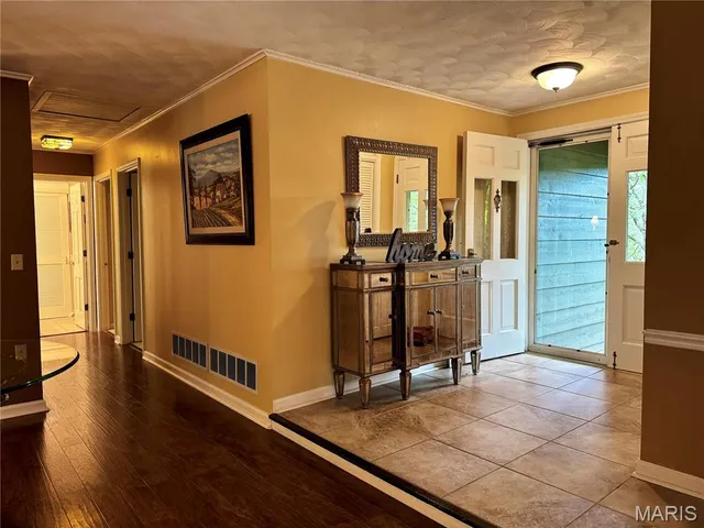 $479,000 | 12103 Pike 9162, Louisiana, MO 63353