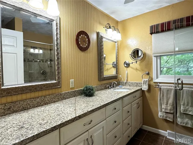 $479,000 | 12103 Pike 9162, Louisiana, MO 63353