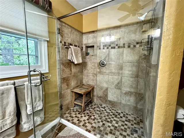 $479,000 | 12103 Pike 9162, Louisiana, MO 63353