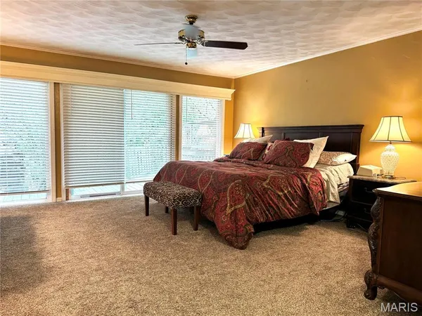 $479,000 | 12103 Pike 9162, Louisiana, MO 63353