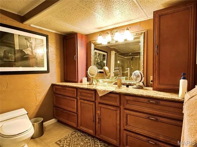 $479,000 | 12103 Pike 9162, Louisiana, MO 63353