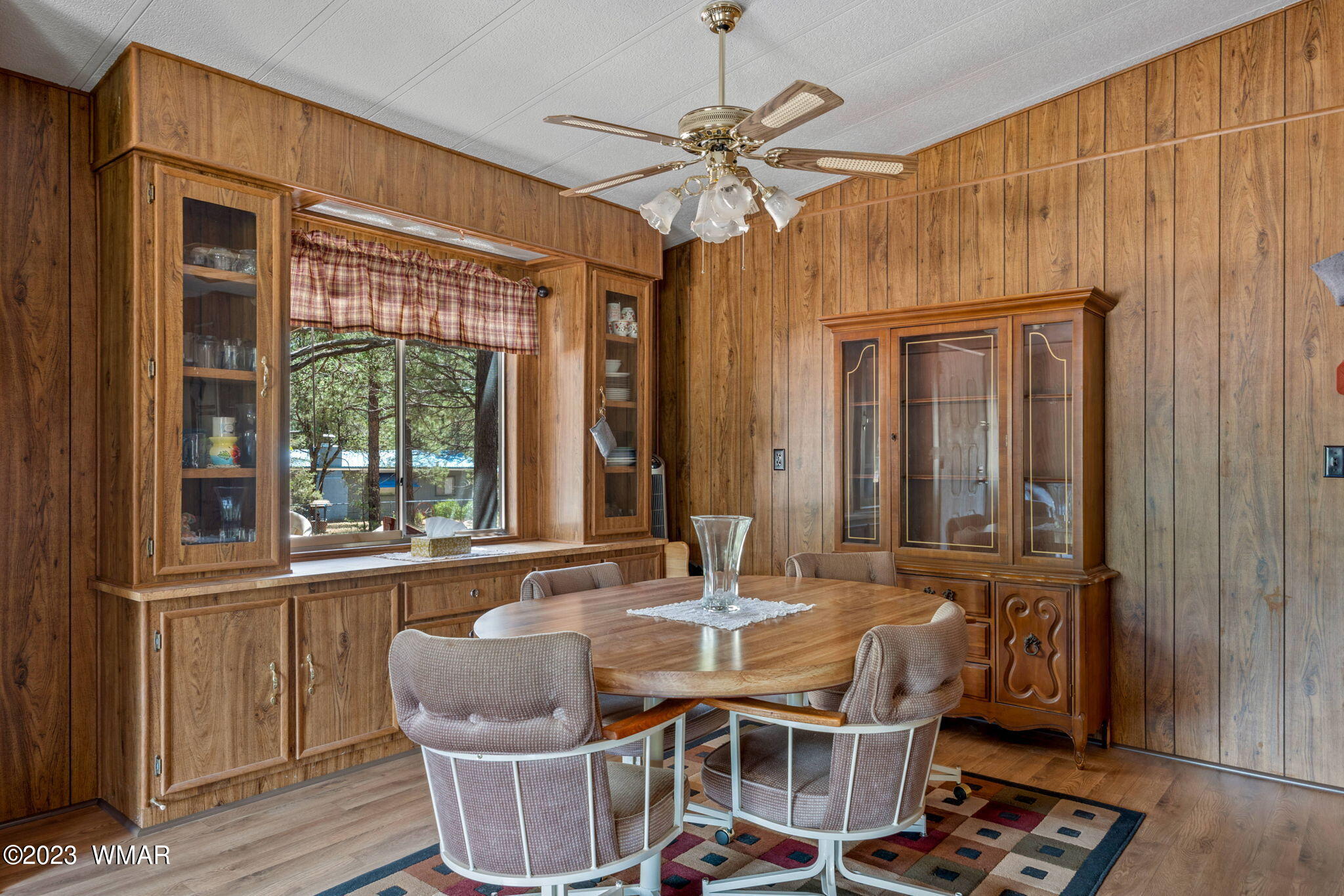 2153 Cottontail Road Overgaard, AZ 85933 - Photo 3 of 33