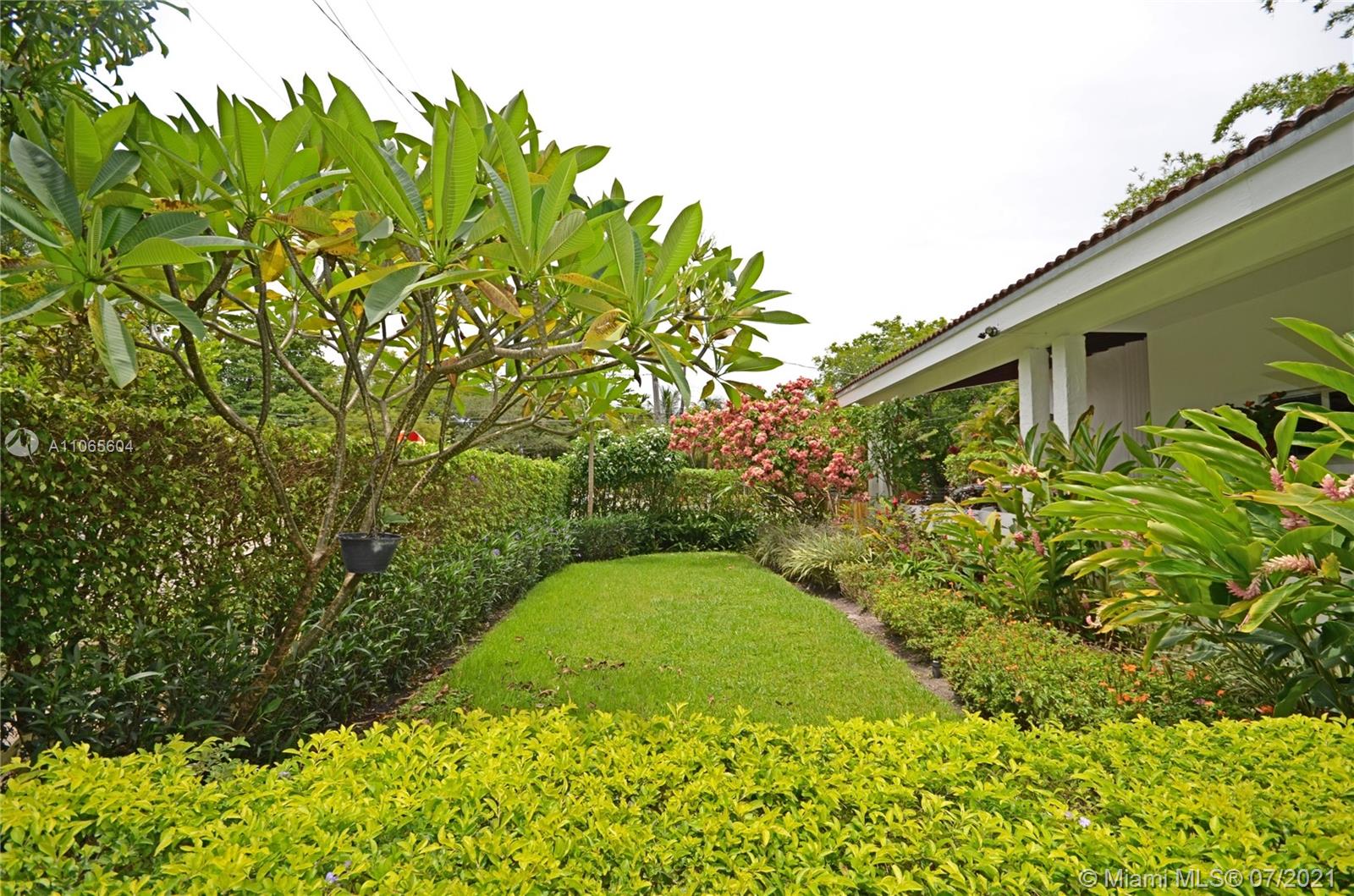 175 Southwest 24th Road Miami, FL 33129 - Photo 4 of 17 a view of a garden