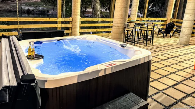 $3,697 | 6790 River, New Braunfels, TX 78132