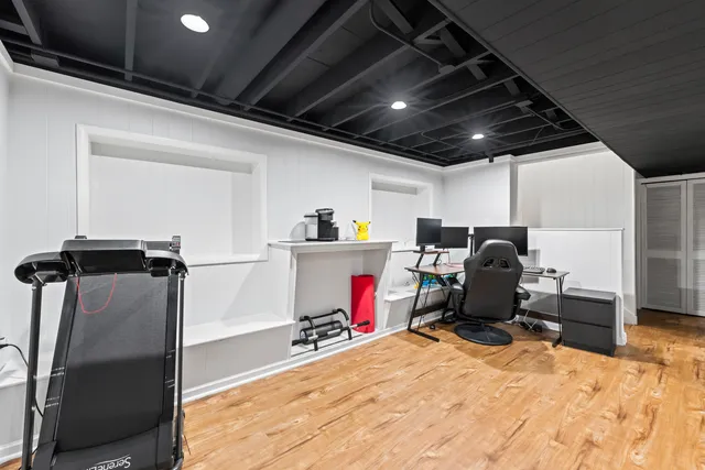 $334,900 | 16411 Oxford Drive, Tinley Park, IL 60477