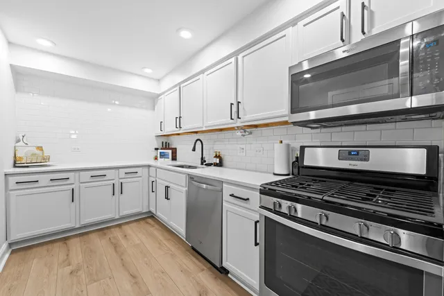 $334,900 | 16411 Oxford Drive, Tinley Park, IL 60477