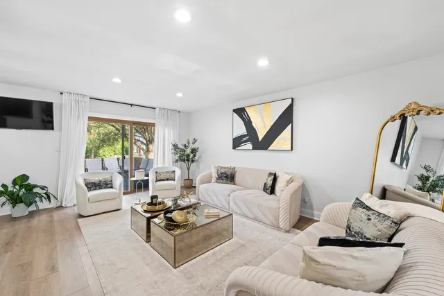 $334,900 | 16411 Oxford Drive, Tinley Park, IL 60477