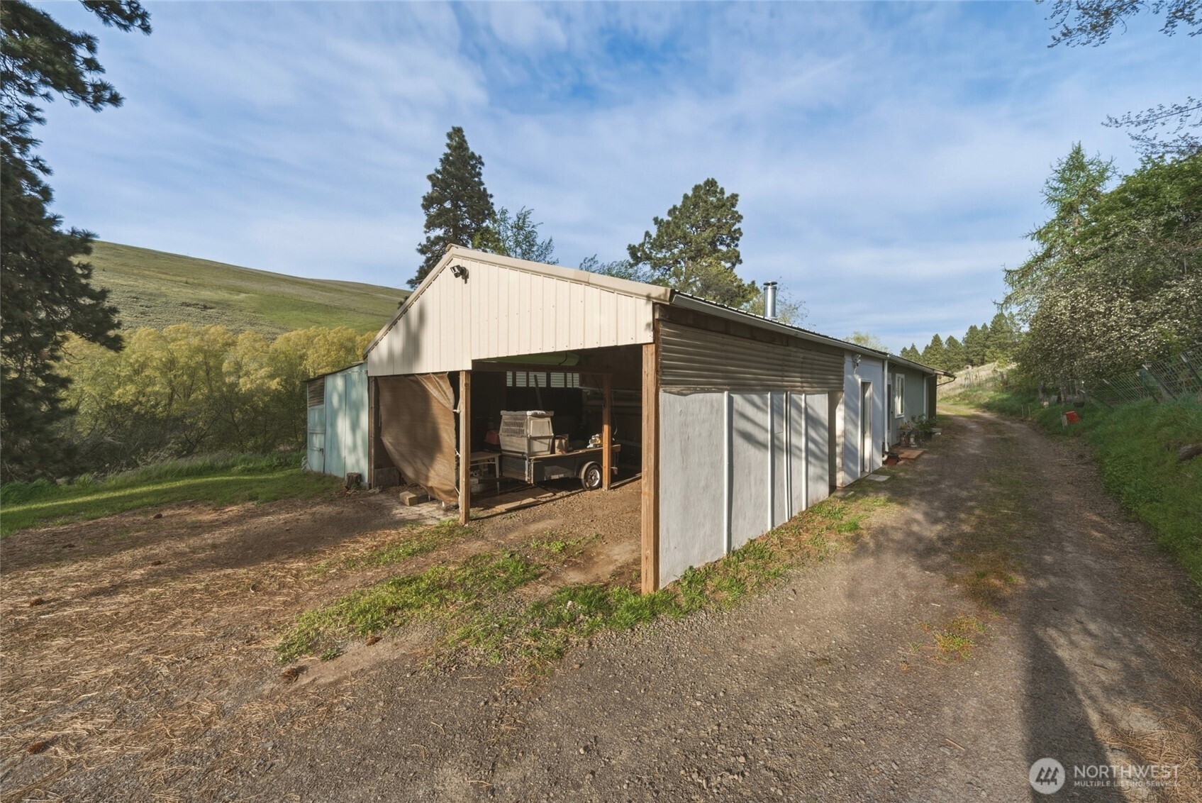 938 Patit Road Dayton, WA 99328 - Photo 17 of 31