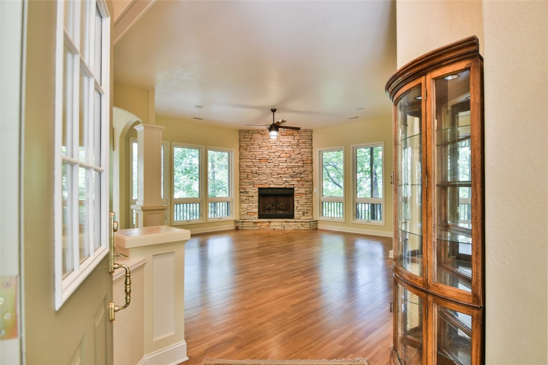 212 Wynmere Way Seneca, SC 29672 - Photo 15 of 46 Gallery Image 15