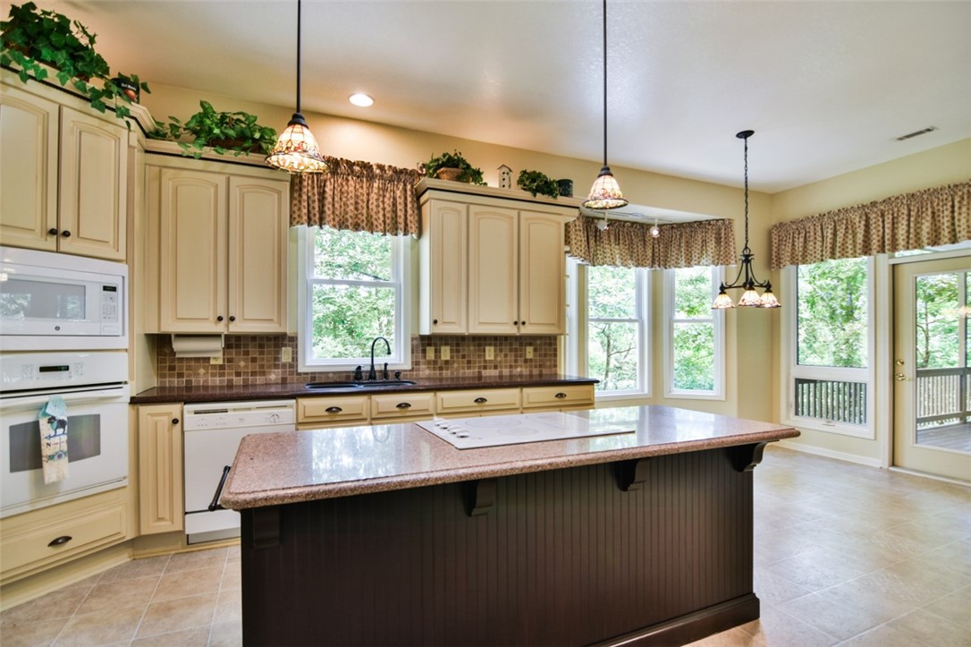 212 Wynmere Way Seneca, SC 29672 - Photo 27 of 46 Gallery Image 27